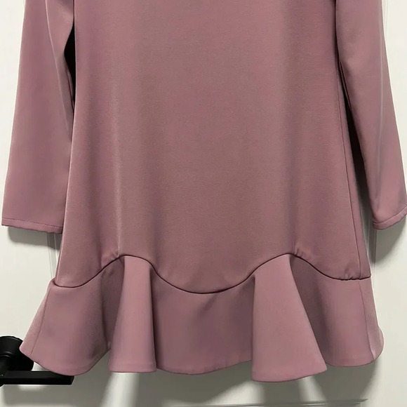 Gianni Bini Girls || blush pink dress long sleeves flutter bottom size Small - Picture 3 of 7